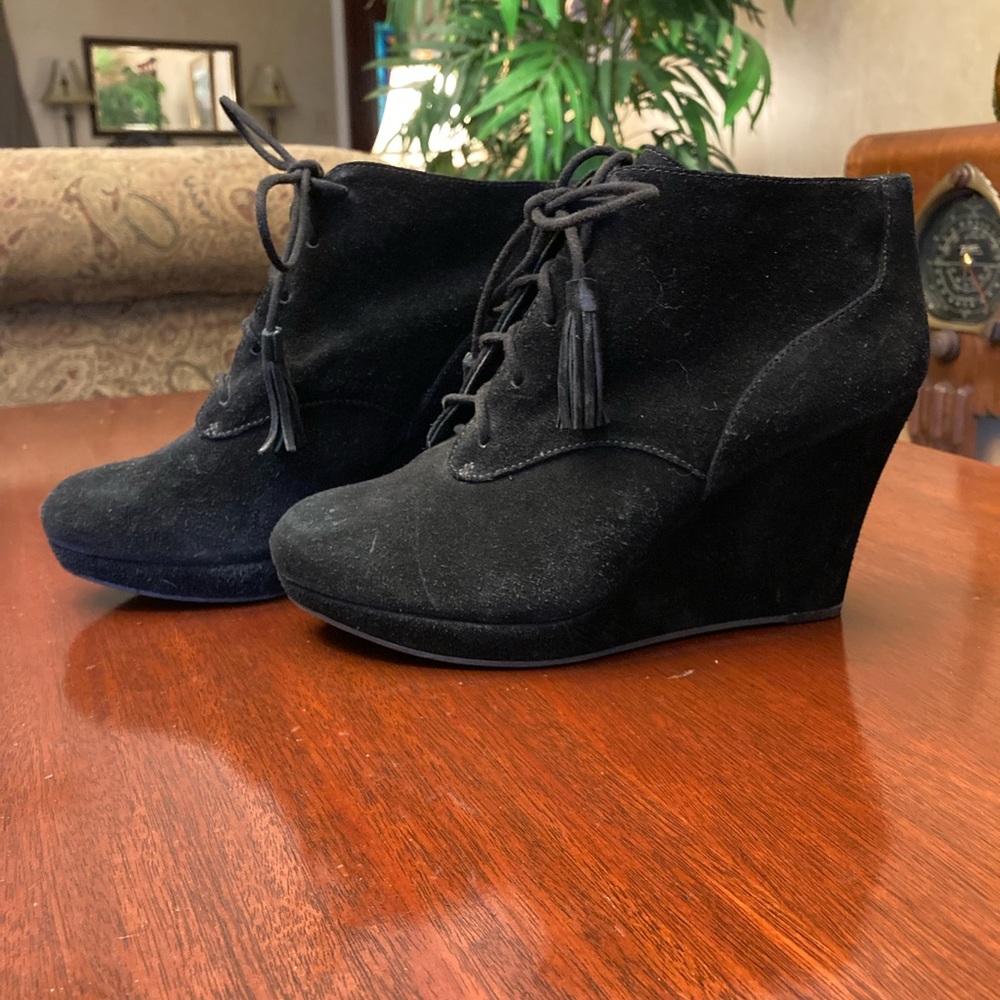 Jessica Simpson JS-Payla Black split leather / suede wedge ankle boot size 8.5M